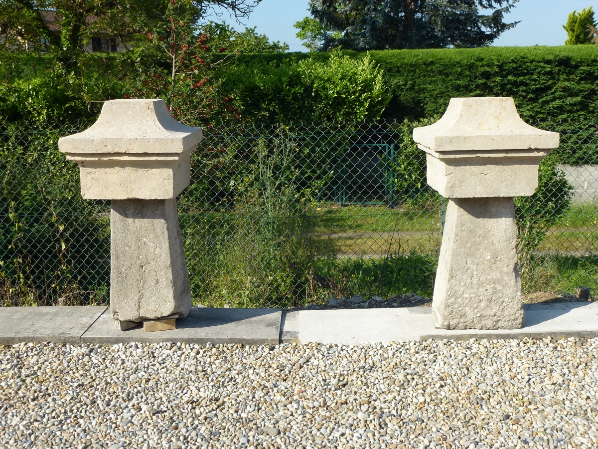 Antique pile caps  - Stone - Napoléon III - XIXthC.