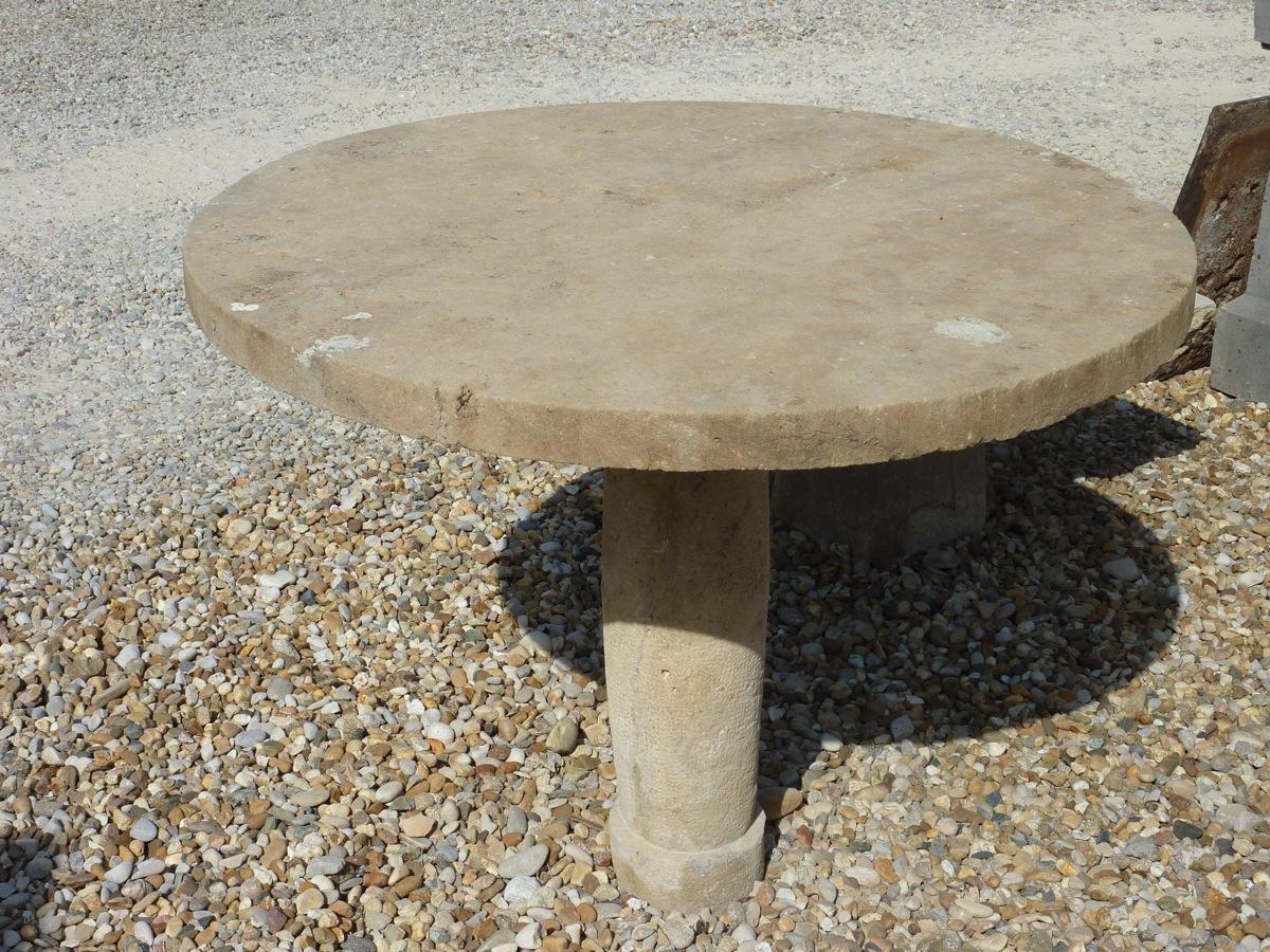 Table de jardin en pierre  - Pierre  - XVIII<sup>e</sup> S.