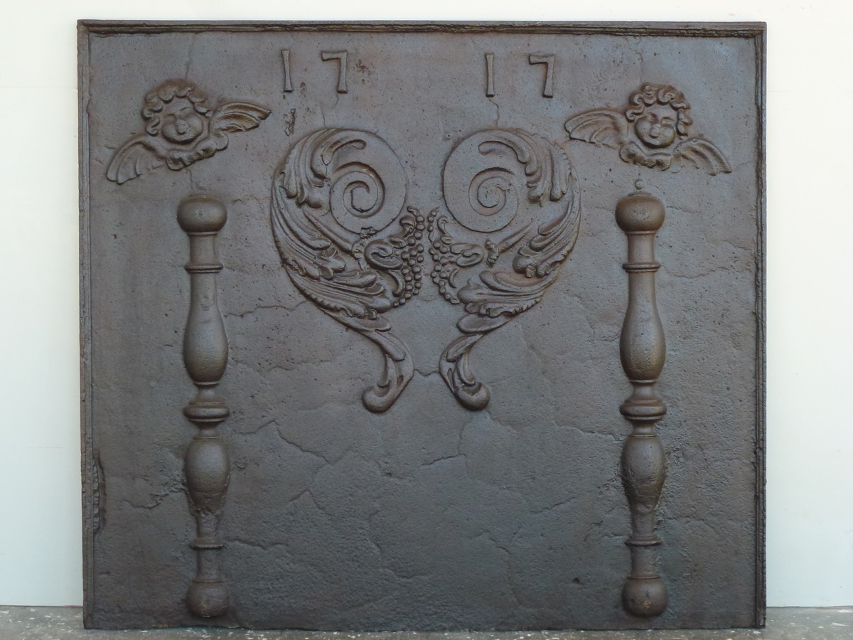 Plaque cheminée ancienne, Contrecoeur ancien  - Fonte - Louis XIV - XVIIIeS.