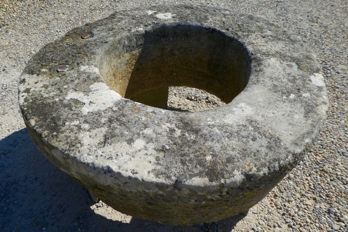 Puits en pierre, Margelle de puits  - Pierre - Art populaire - XIXeS.