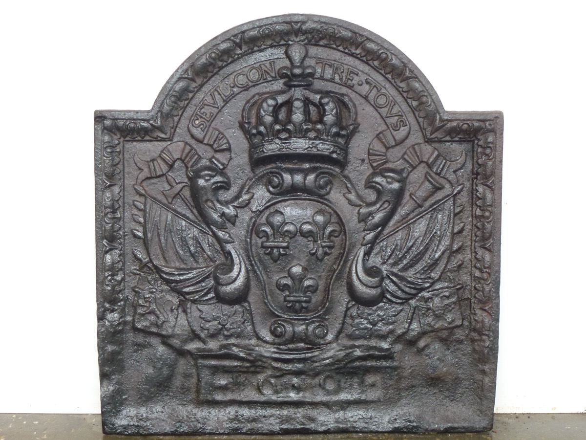 Antique fireback, Cast iron fire-back  - Cast iron - Louis XIV - XVIIIthC.