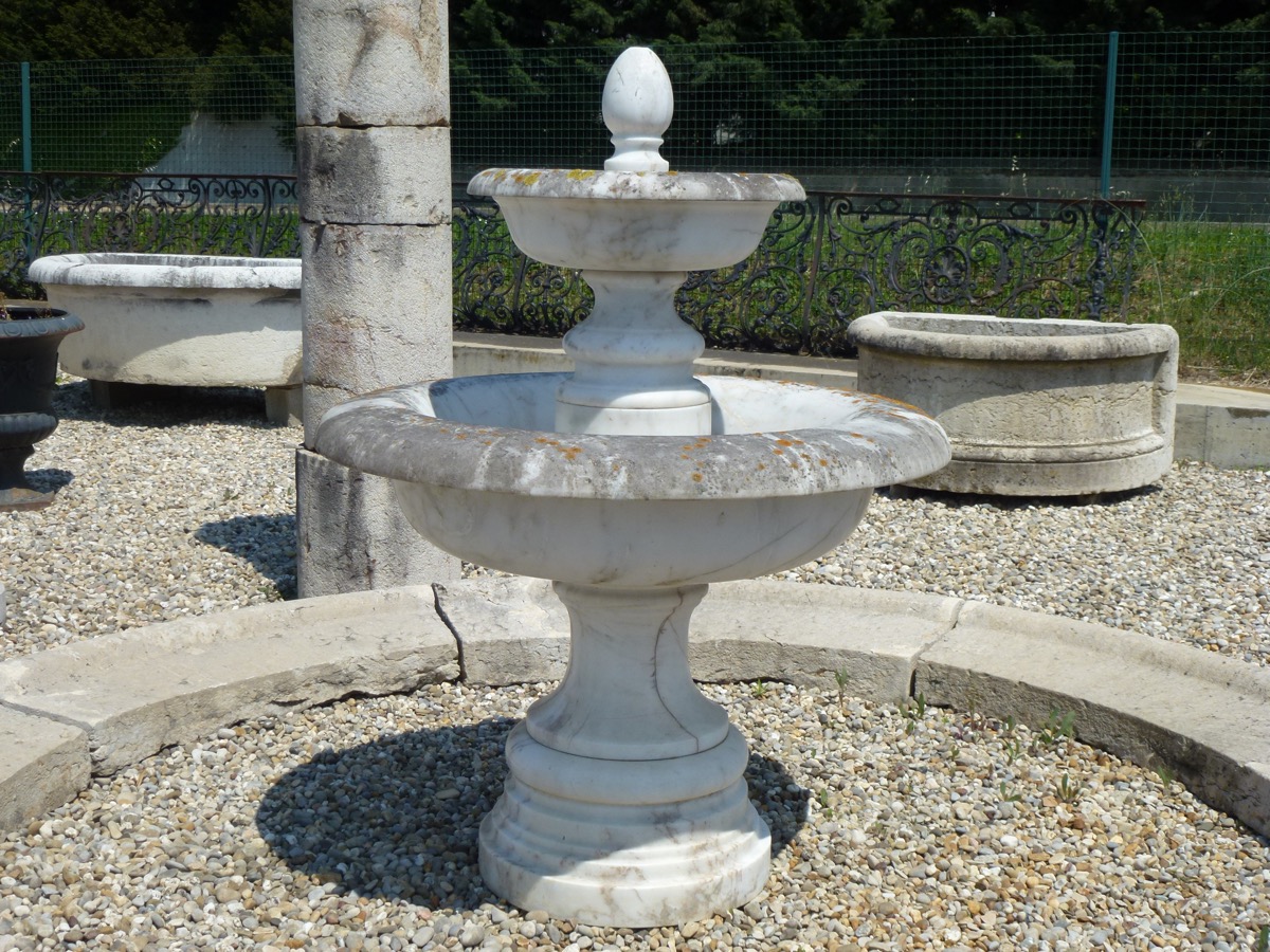 Fontaine en pierre ancienne  - Marbre - Louis XV - XXe S.