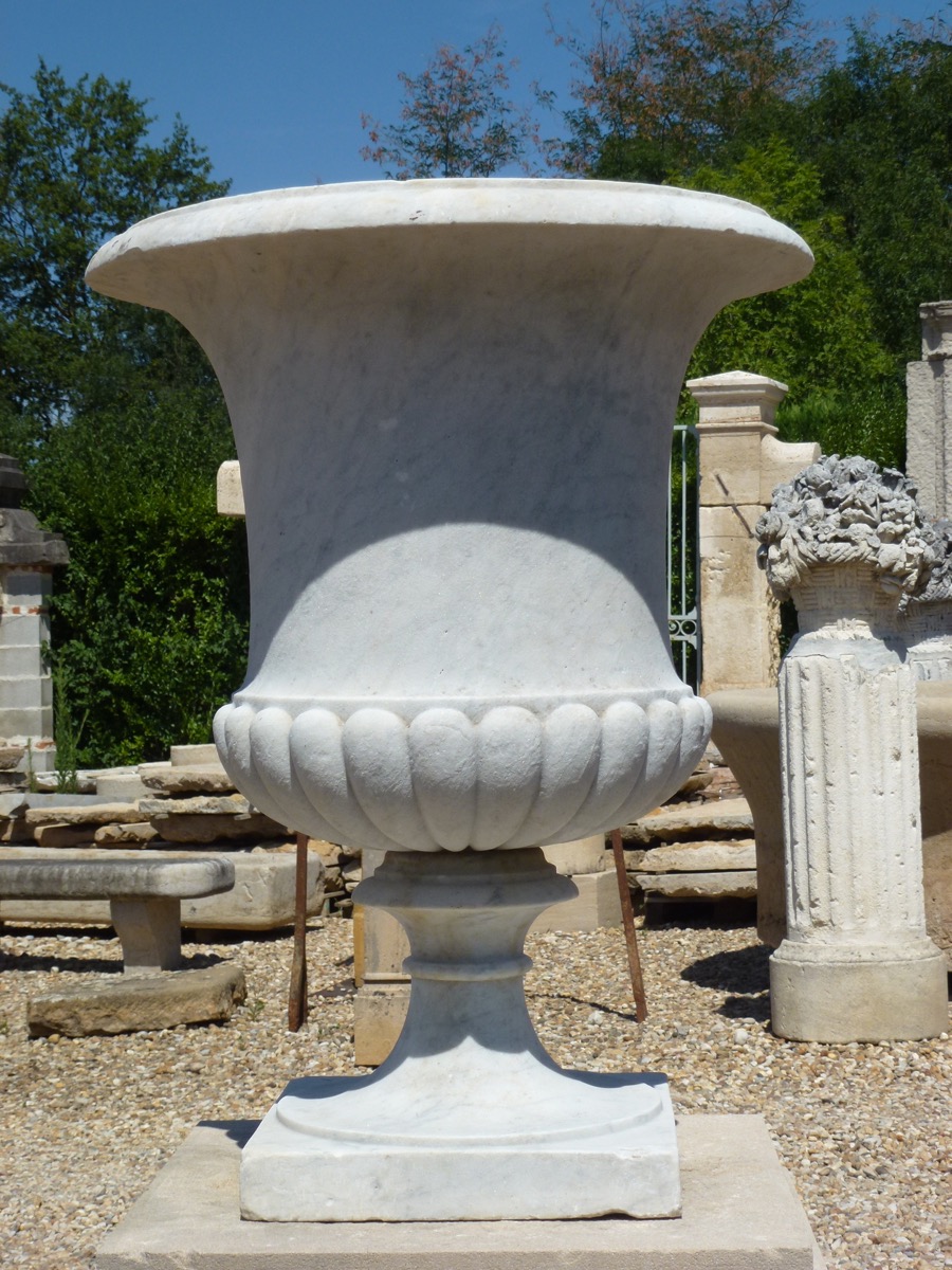 Vase ancien  - Marbre - Louis XIV - XVII<sup>e</sup> S.