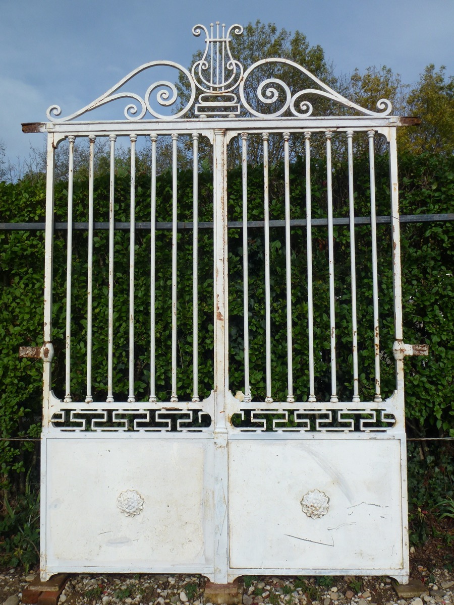 Antique gate, Gatepillar  - Wrought iron - Charles X - XIXth C.