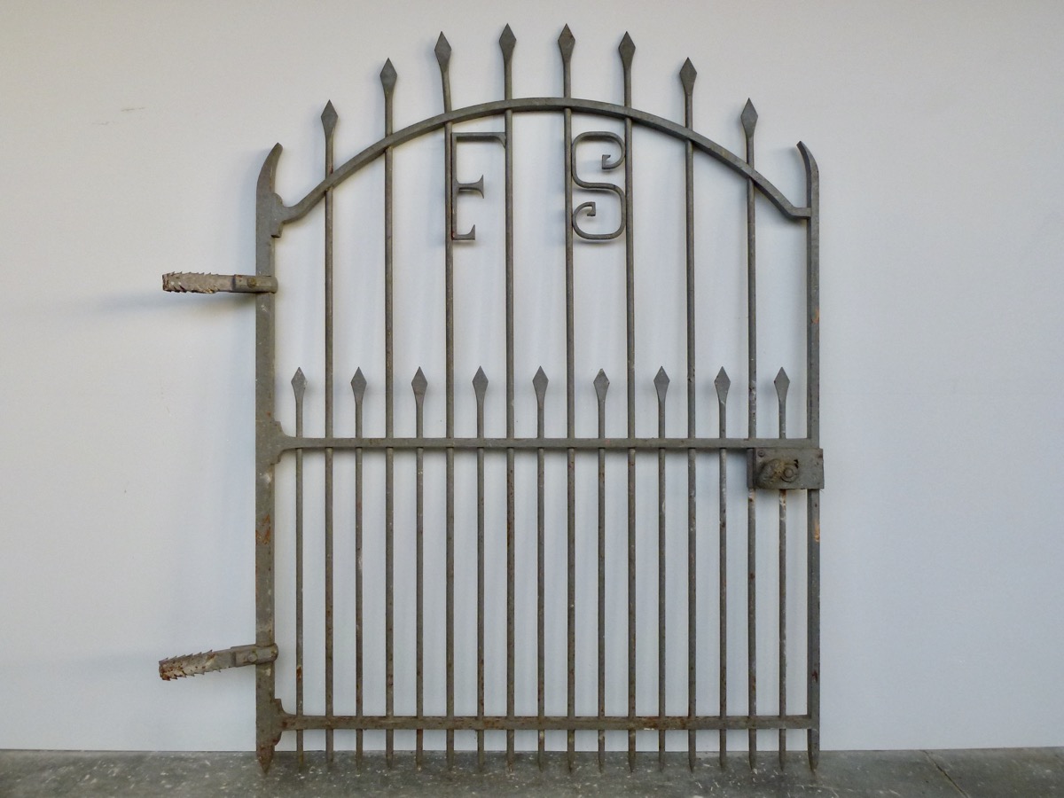 Antique gate, Gatepillar  - Wrought iron - Rustic country - XIXth C.