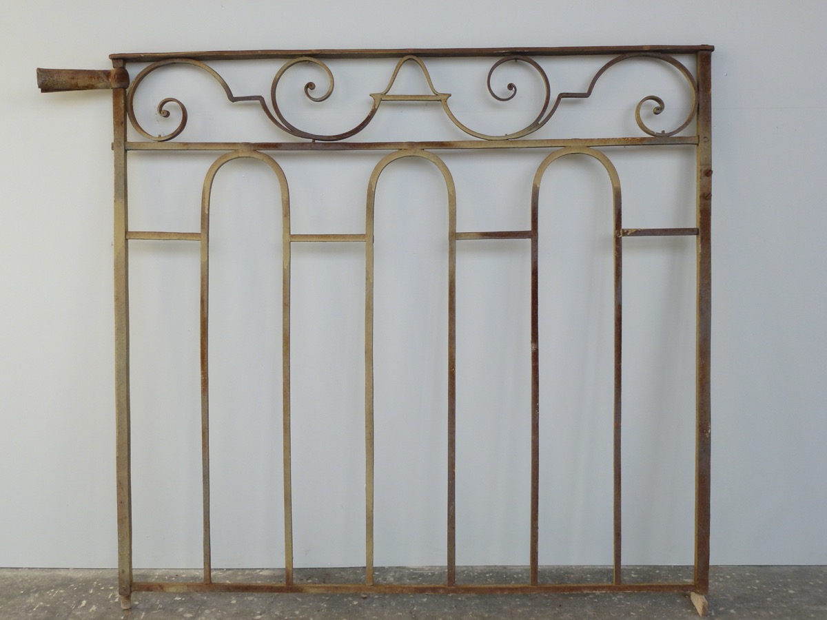 Antique gate, Gatepillar  - Wrought iron - Louis XV - XVIIIthC.