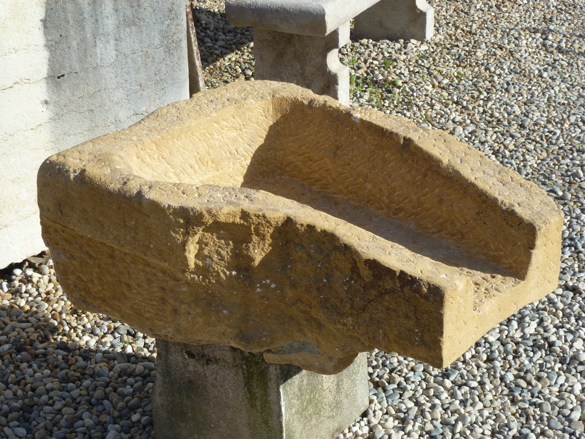 Gargoyle, Stone Gutter,Gutter grid  - Stone - Rustic country - XIXth C.