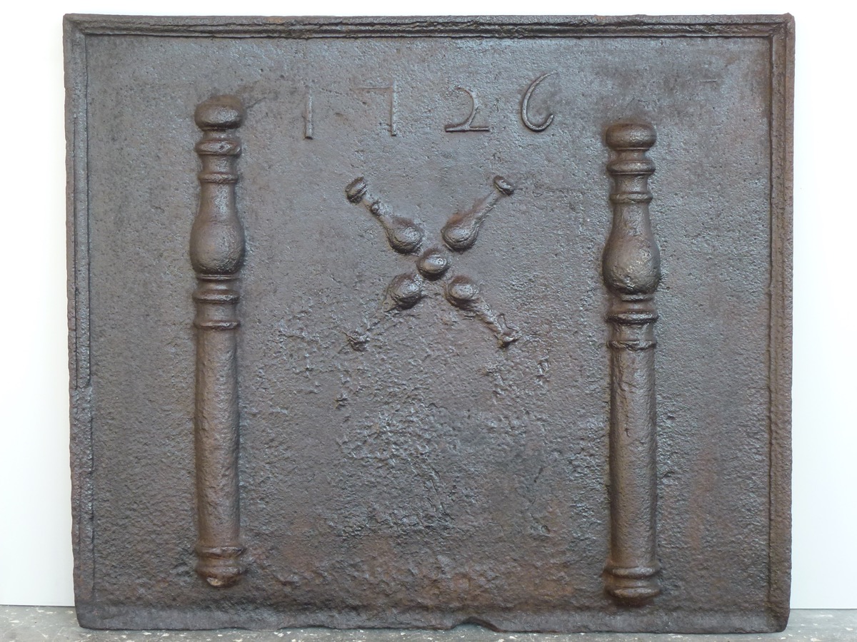 Plaque cheminée ancienne, Contrecoeur ancien  - Fonte - Régence - XVIIIe S.