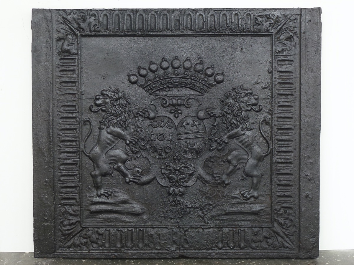 Plaque cheminée ancienne, Contrecoeur ancien  - Fonte - Louis XIV - XVIIe S.