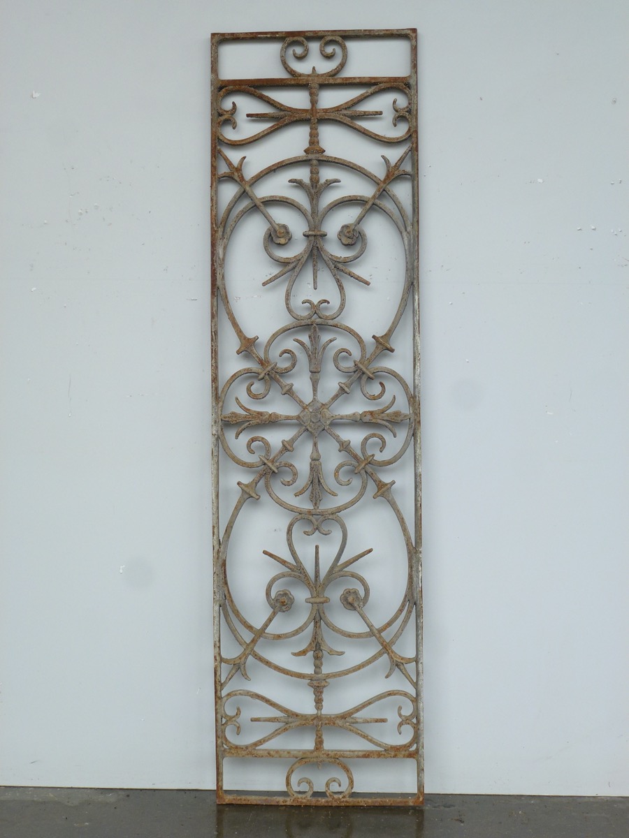 Grille de défense  - Fonte - Art nouveau - XIXe S.