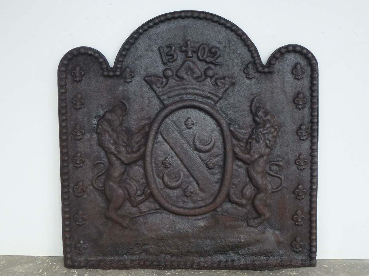 Plaque de cheminée ancienne en fonte Couronne blason fleurs de lys