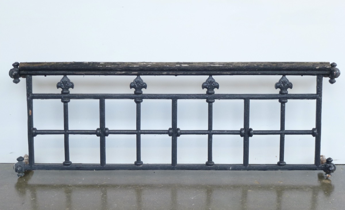 Antique balcony, Balustrade  - Cast iron  - XXthC.