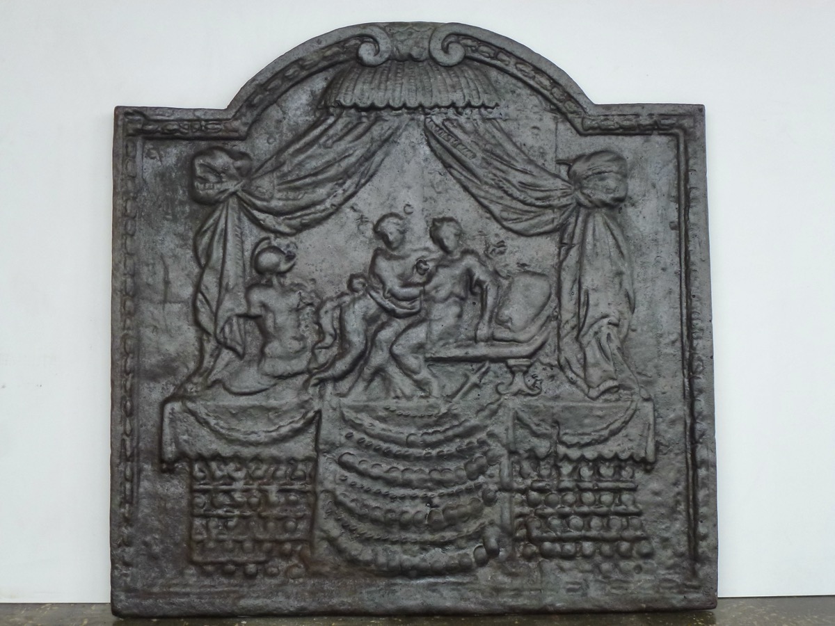 Plaque cheminée ancienne, Contrecoeur ancien  - Fonte - Louis XV - XXeS.