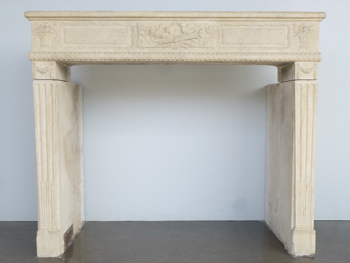 Antique fireplace  - Stone - Louis XVI - XVIIIthC.