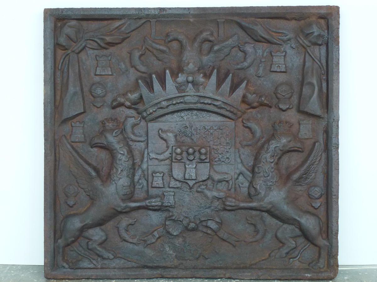 Plaque cheminée ancienne, Contrecoeur ancien  - Fonte  - XVIIIe S.