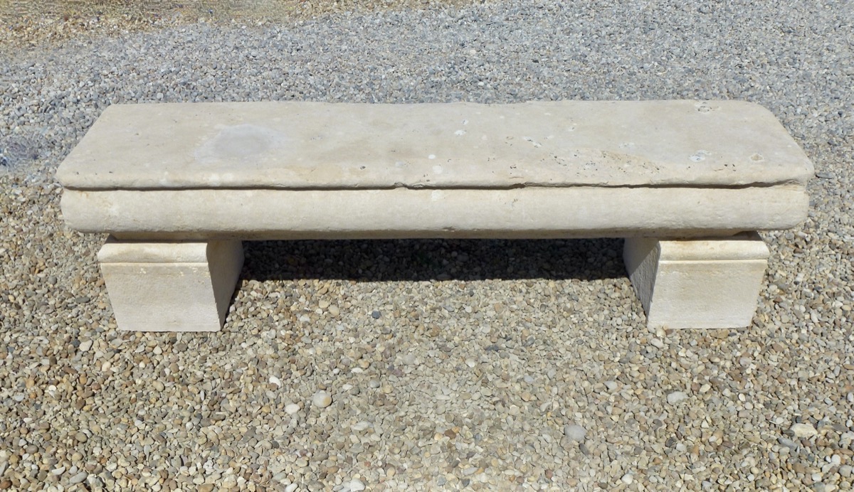 Antique bench  - Stone - Louis XIV - XVII<sup>th</sup> C.