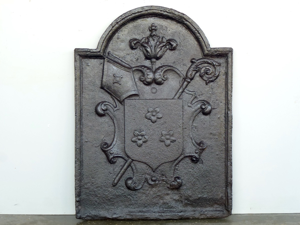 Antique fireback, Cast iron fire-back  - Cast iron - Louis XV - XVIIIthC.