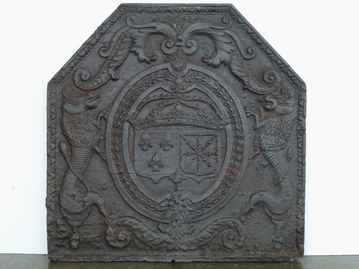 Antique fireback, Cast iron fire-back  - Cast iron - Louis XIV - XVIIthC.