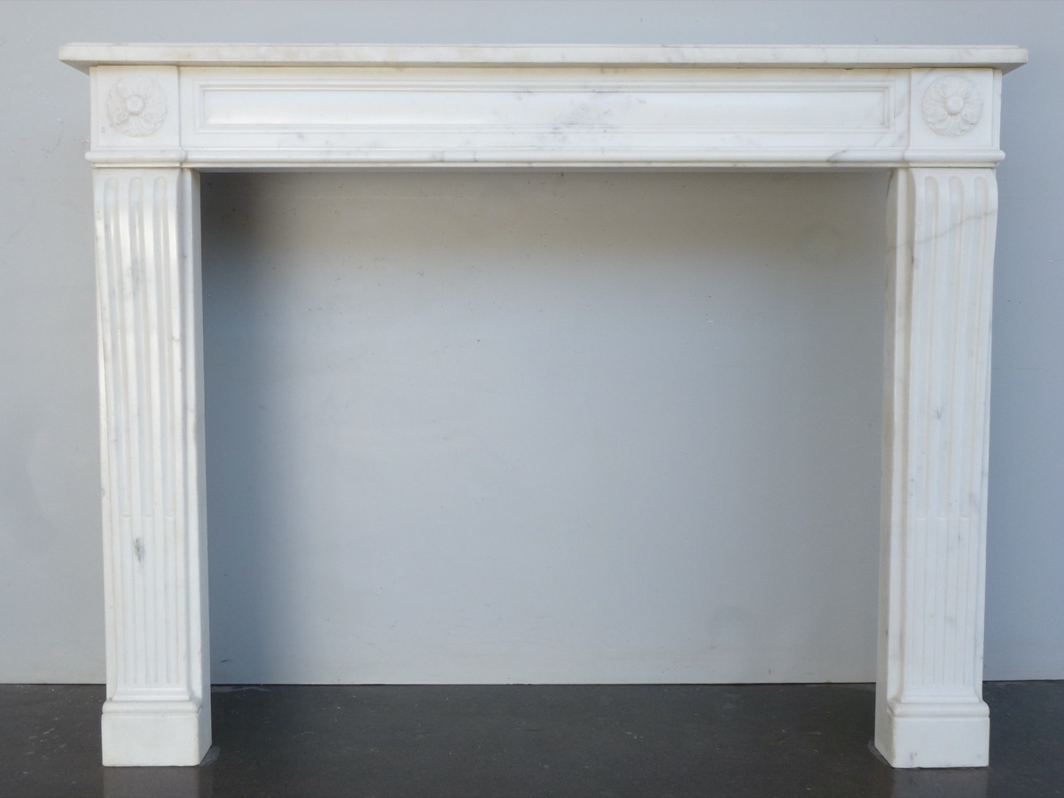 Antique fireplace  - White Marble - Louis XVI - XVIIIth C.