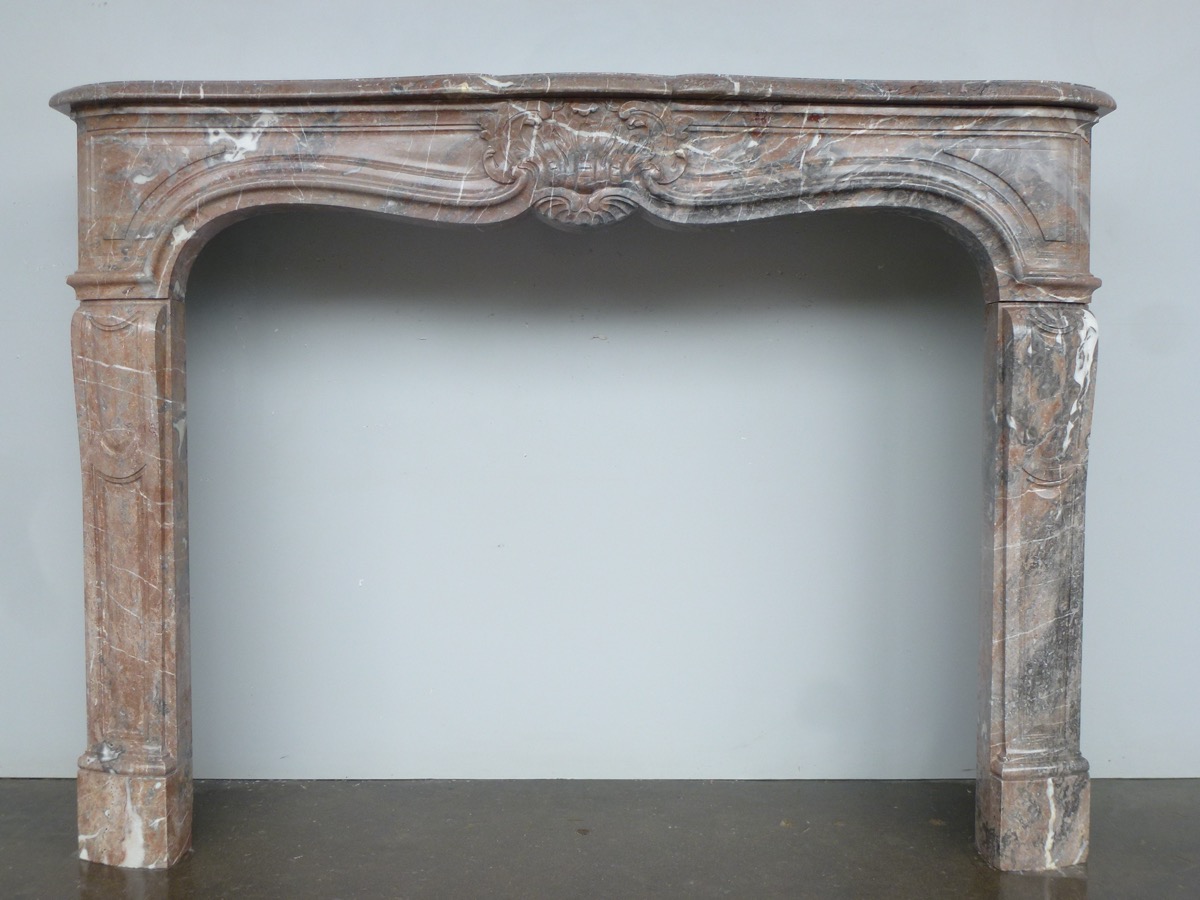 Antique fireplace  - Marble - Louis XV - XX<sup>th</sup> C.