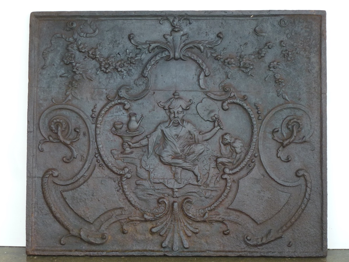 Antique fireback, Cast iron fire-back  - Cast iron - Louis XV - XVIIIth C.