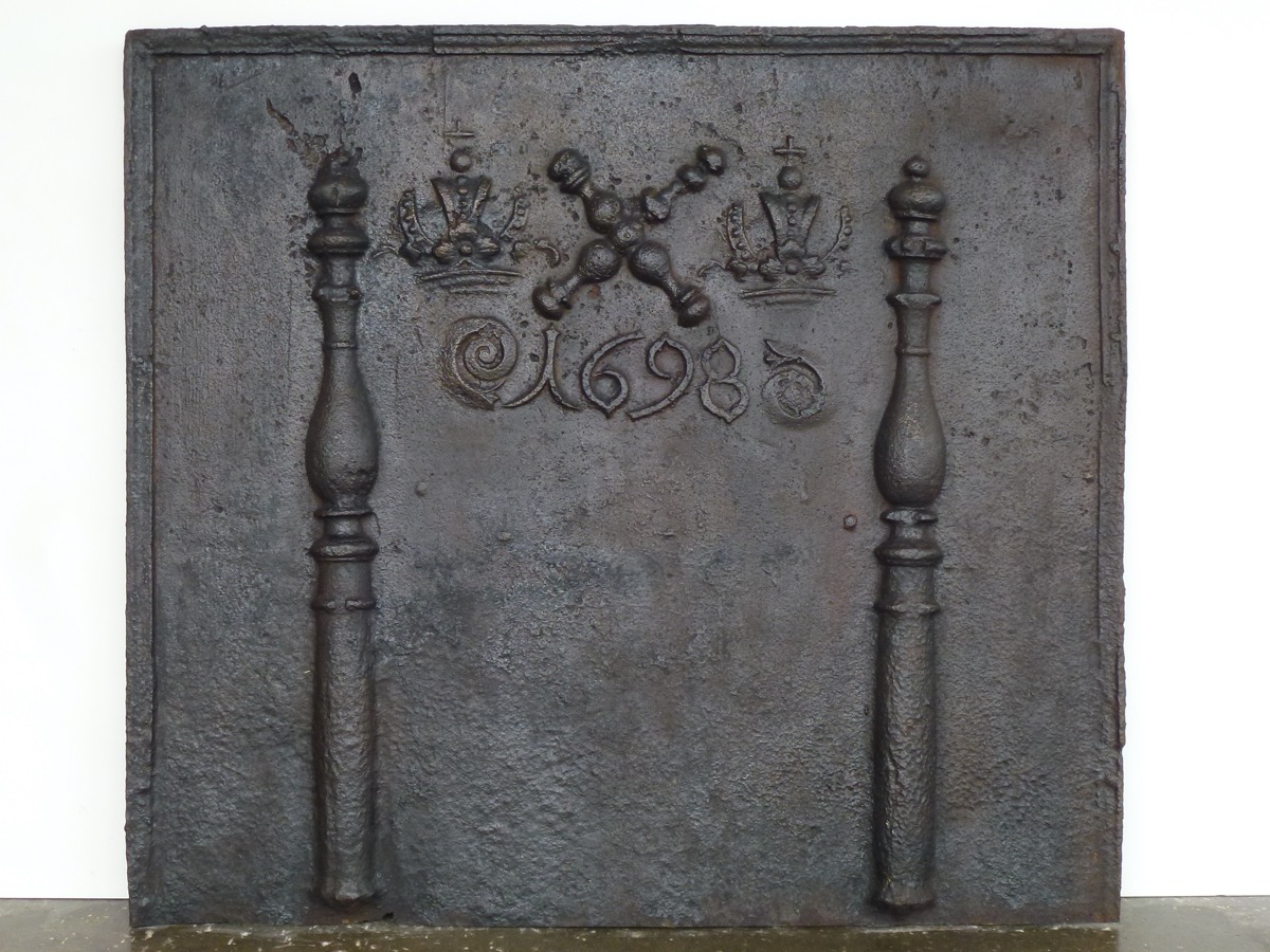 Plaque cheminée ancienne, Contrecoeur ancien  - Fonte - Louis XIV - XVIIeS.