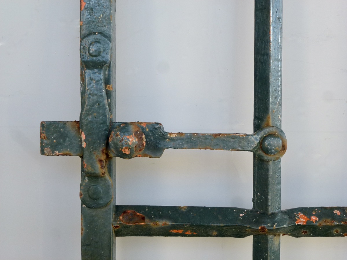 Antique gate, Gatepillar  - Wrought iron - Louis XIV - XVIII<sup>th</sup> C.