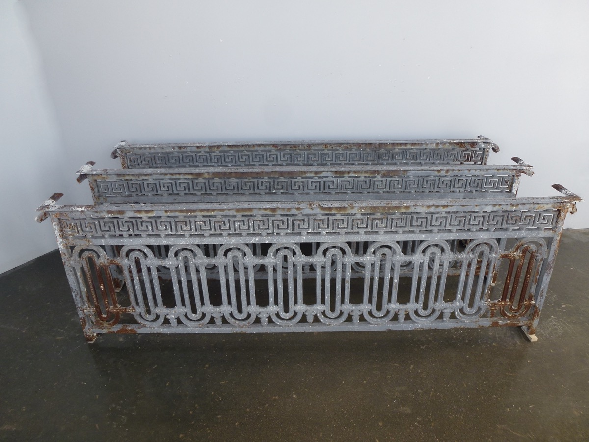 Antique balcony, Balustrade  - Cast iron - Napoléon III - XIXth C.