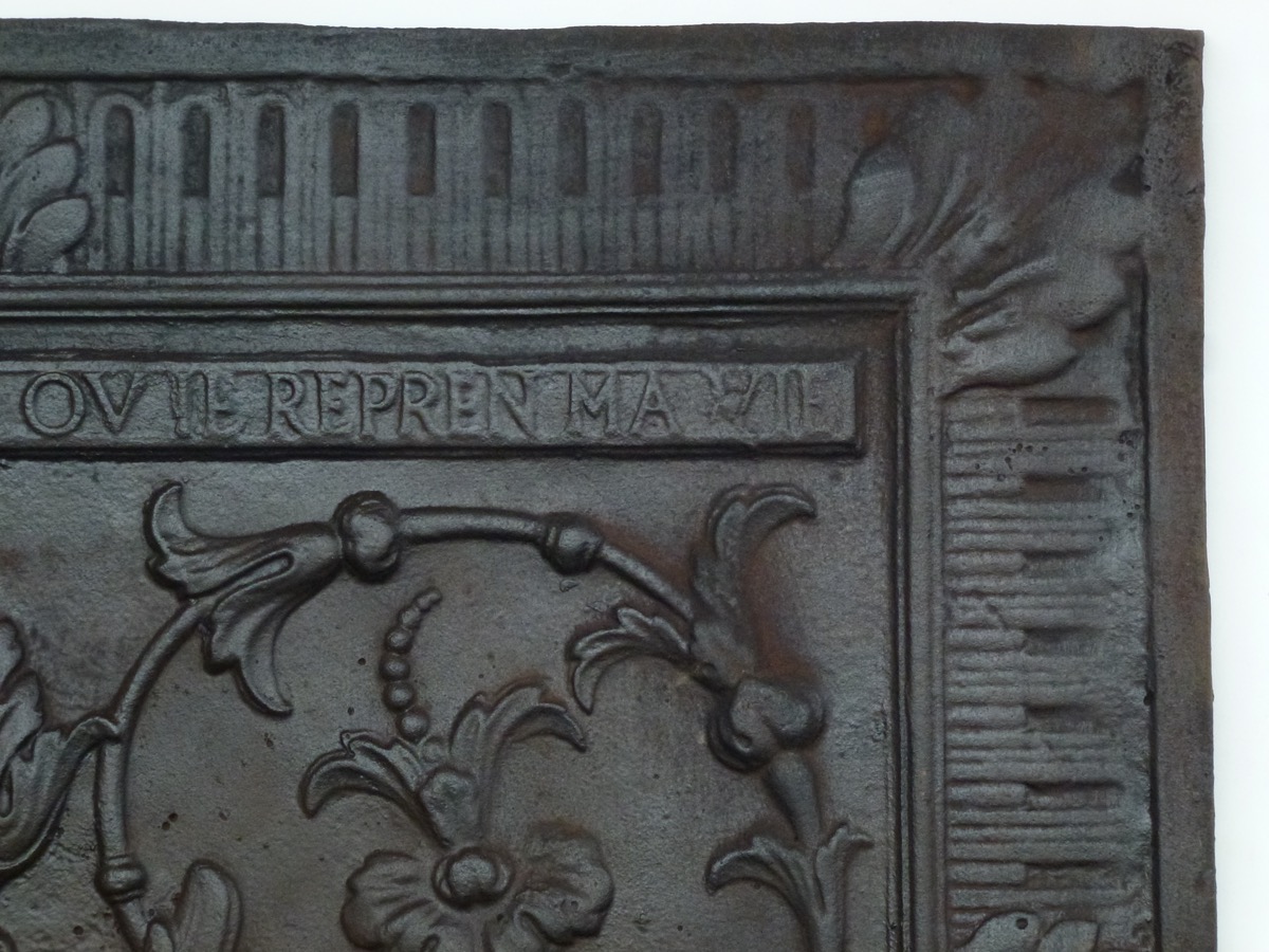 Plaque cheminée ancienne, Contrecoeur ancien  - Fonte - Renaissance - XX<sup>e</sup> S.