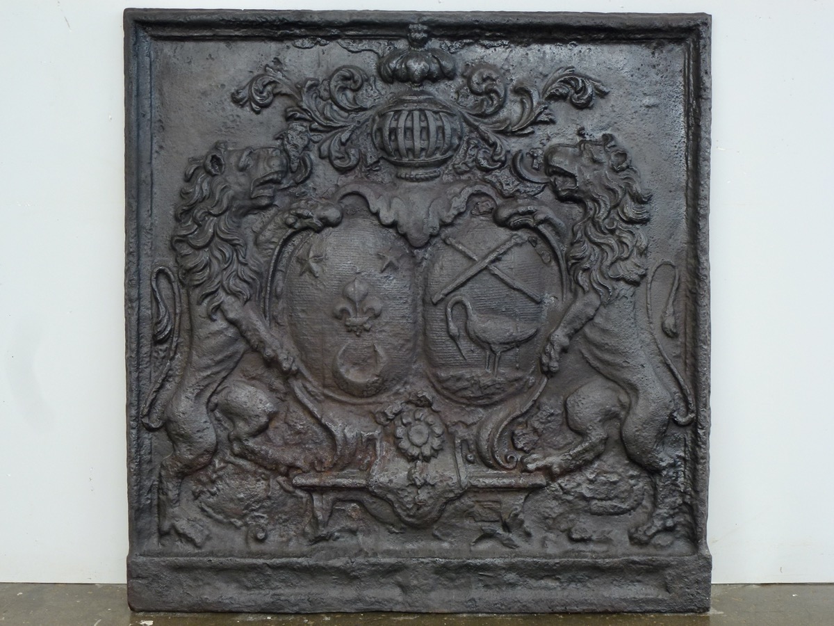 Plaque cheminée ancienne, Contrecoeur ancien  - Fonte - Louis XIV - XVIIeS.