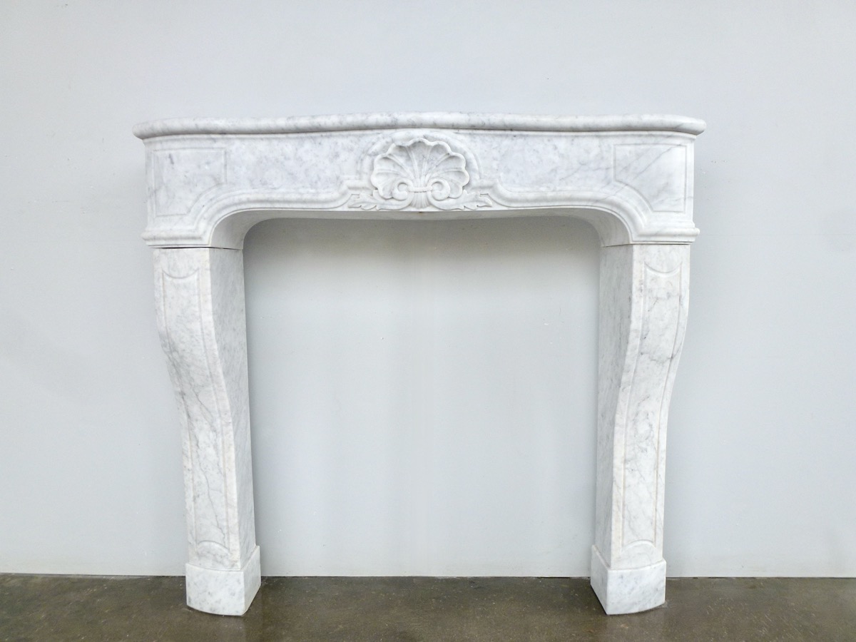 Cheminée ancienne  - Marbre - Louis XV - XXeS.