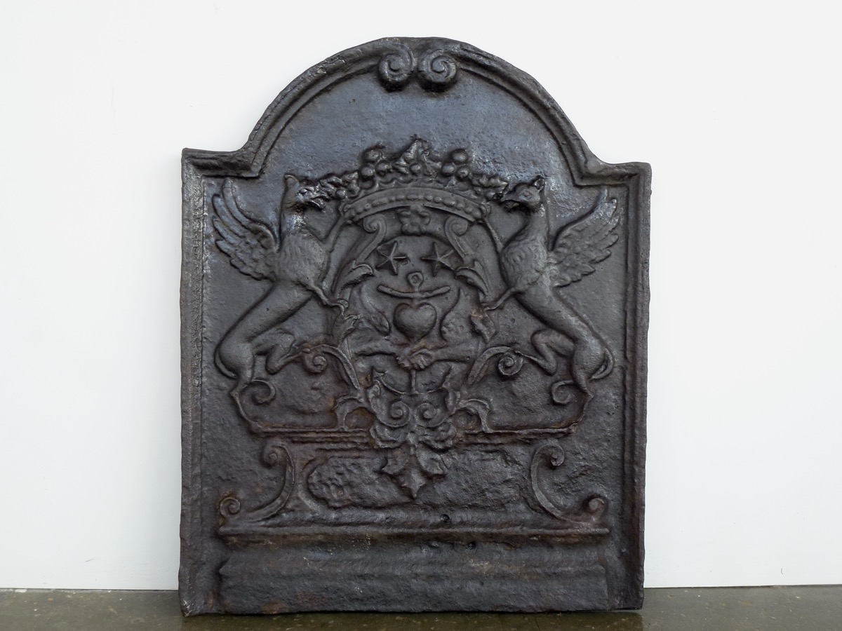 Antique fireback, Cast iron fire-back  - Cast iron - Louis XIV - XVIIIth C.