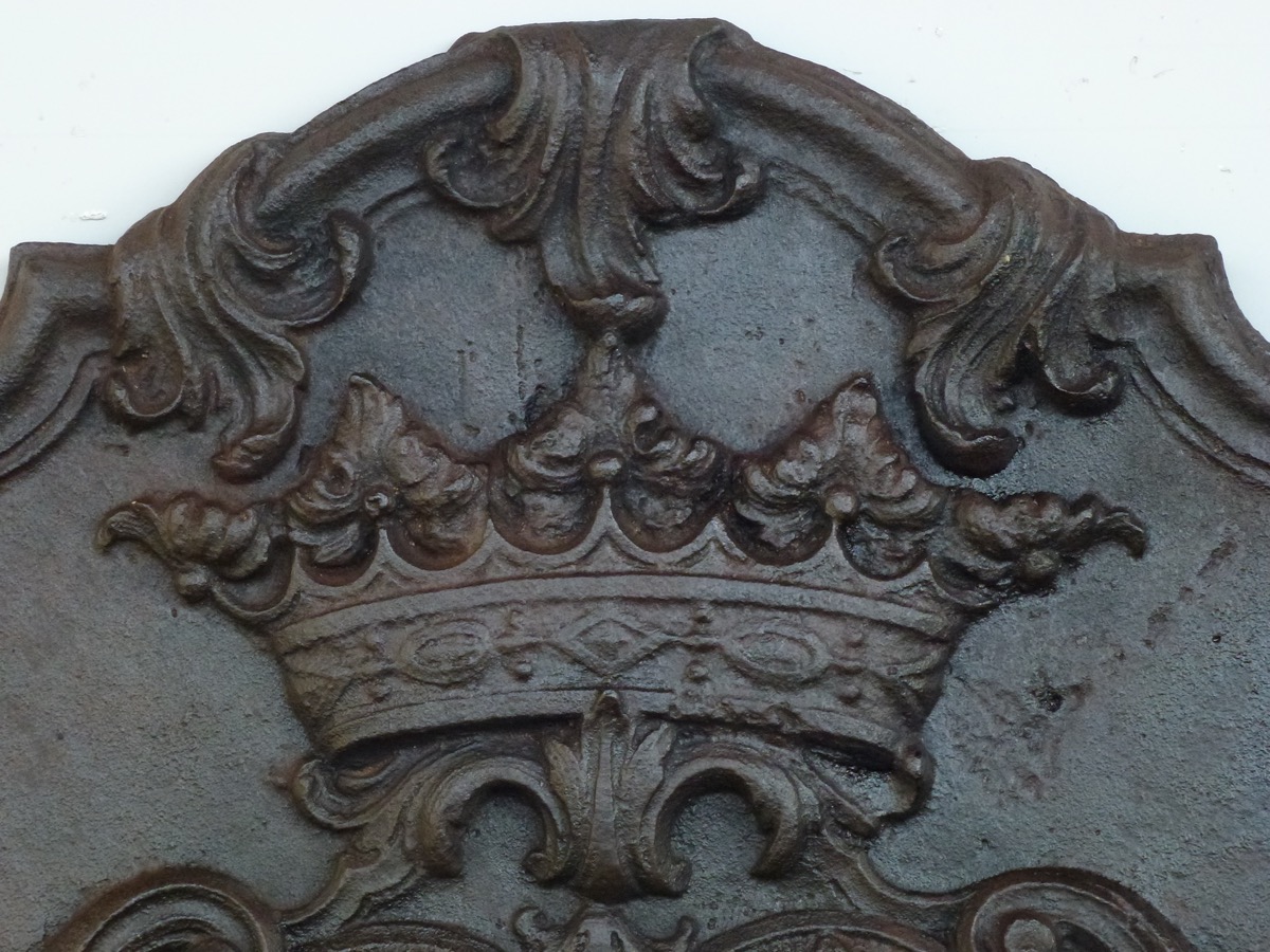 Antique fireback, Cast iron fire-back  - Cast iron - Louis XV - XVIII<sup>th</sup> C.