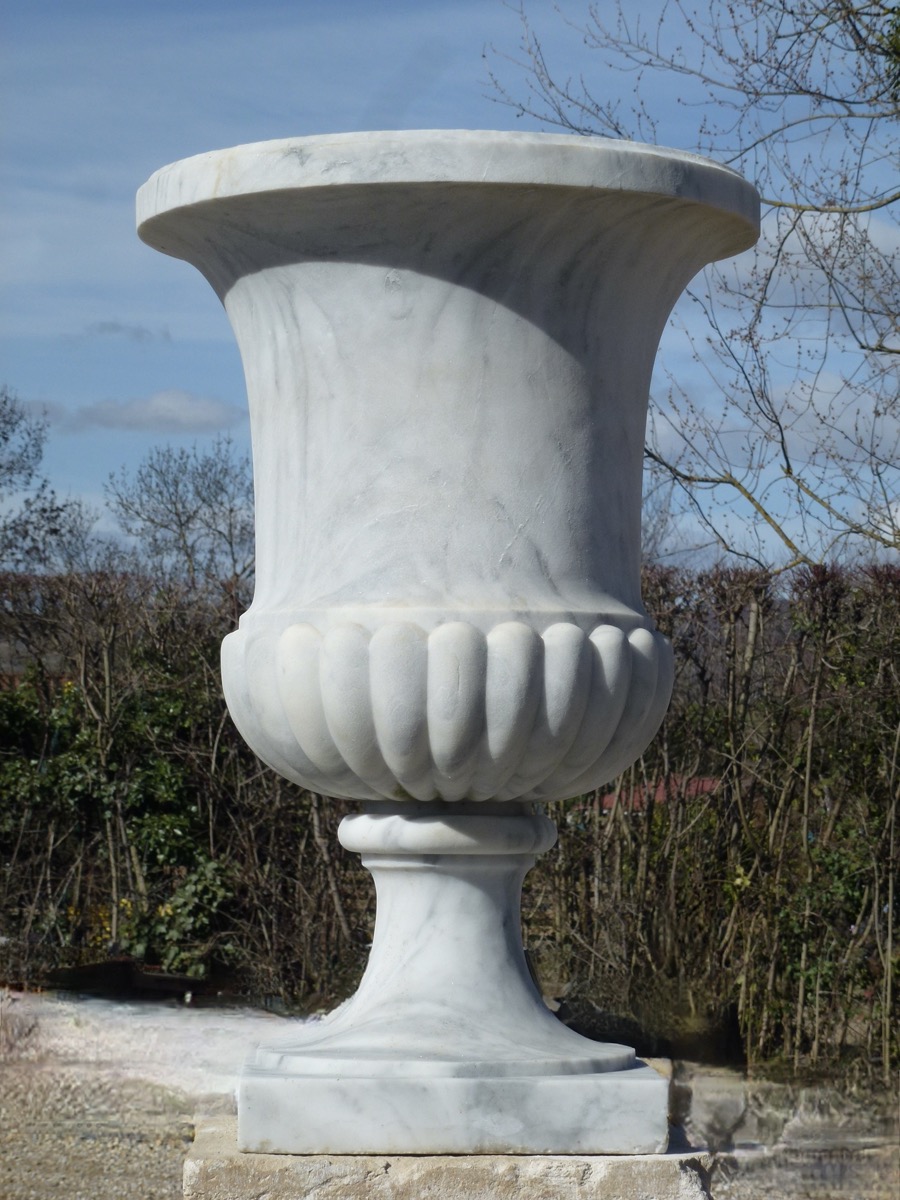 Antique urn  - Marble - Directoire - XIX<sup>th</sup> C.
