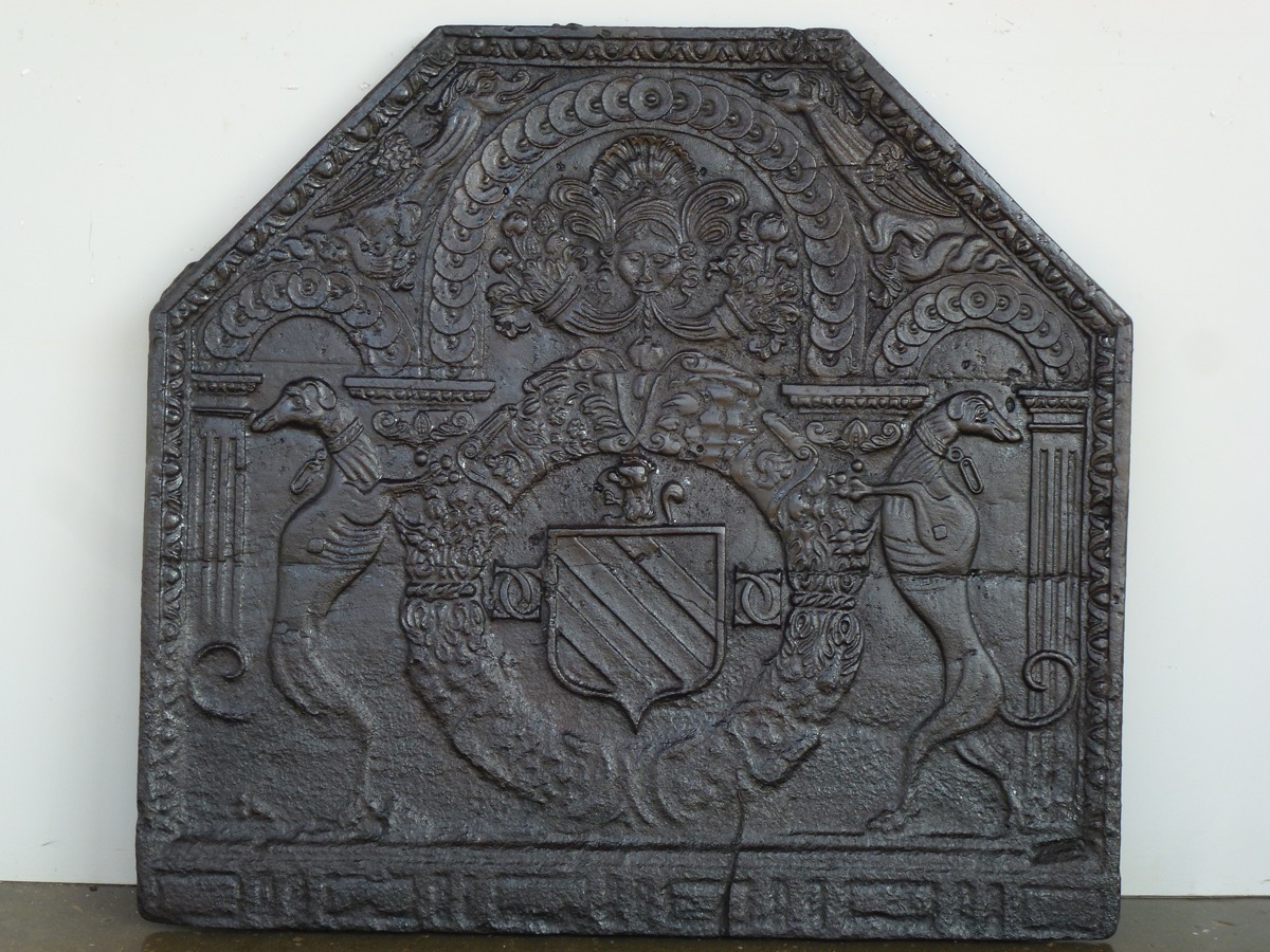Plaque cheminée ancienne, Contrecoeur ancien  - Fonte - Louis XIII - XVIIe S.