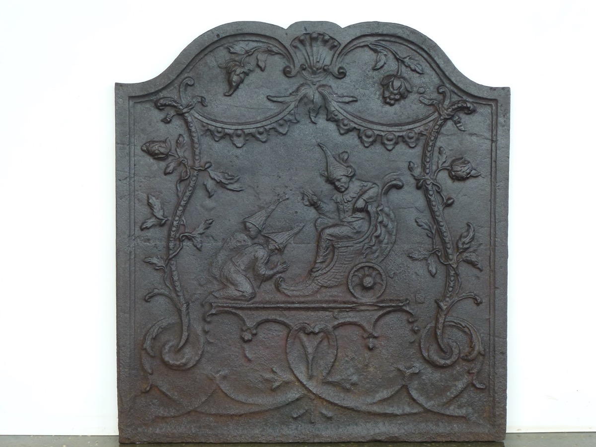 Antique fireback, Cast iron fire-back  - Cast iron - Louis XV - XVIIIthC.