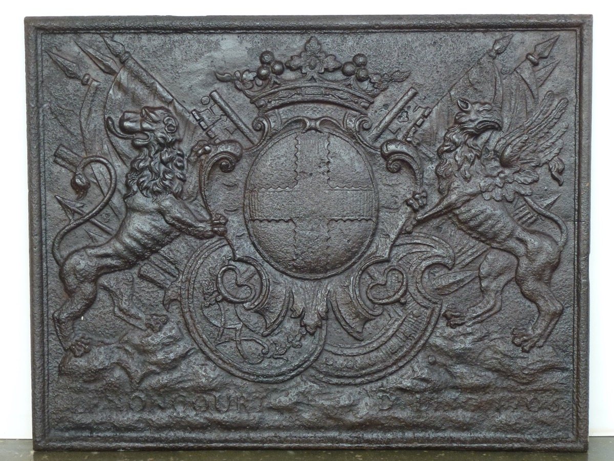 Plaque cheminée ancienne, Contrecoeur ancien  - Fonte - Louis XIV - XVIIIeS.