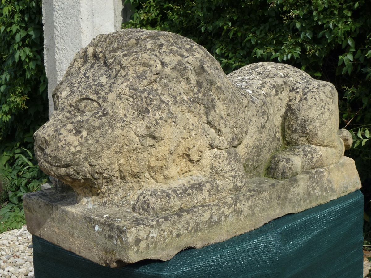 Sculpture  - Stone  - XXthC.