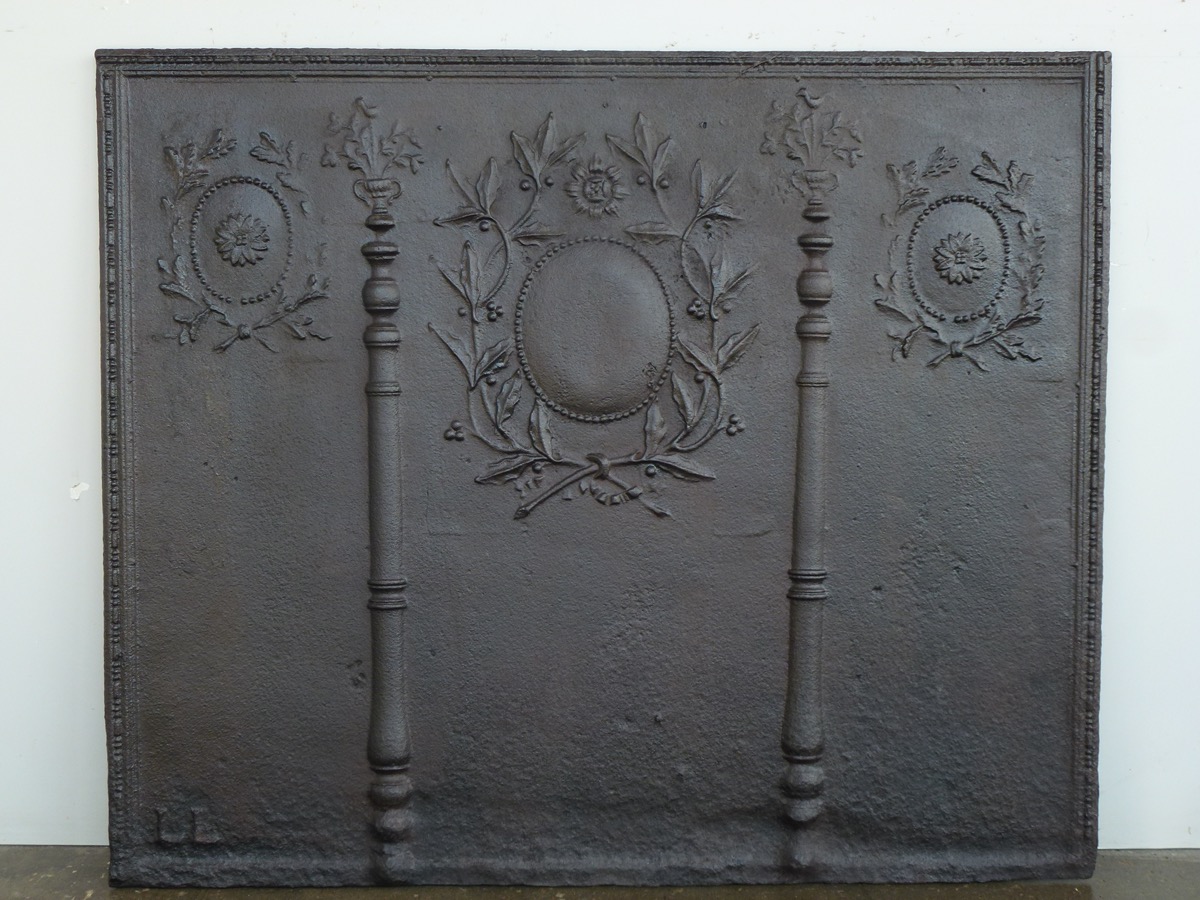 Plaque cheminée ancienne, Contrecoeur ancien  - Fonte - Louis XVI - XIXe S.
