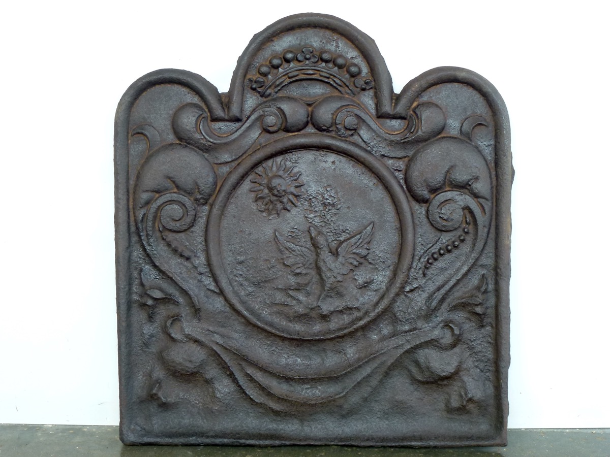 Antique fireback, Cast iron fire-back  - Cast iron - Louis XIV - XVIIth C.