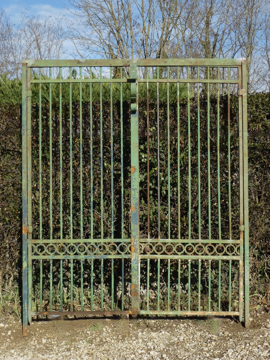 Portail ancien, Piliers en pierre  - Fer forgé - Louis XVI - XIX<sup>e</sup> S.