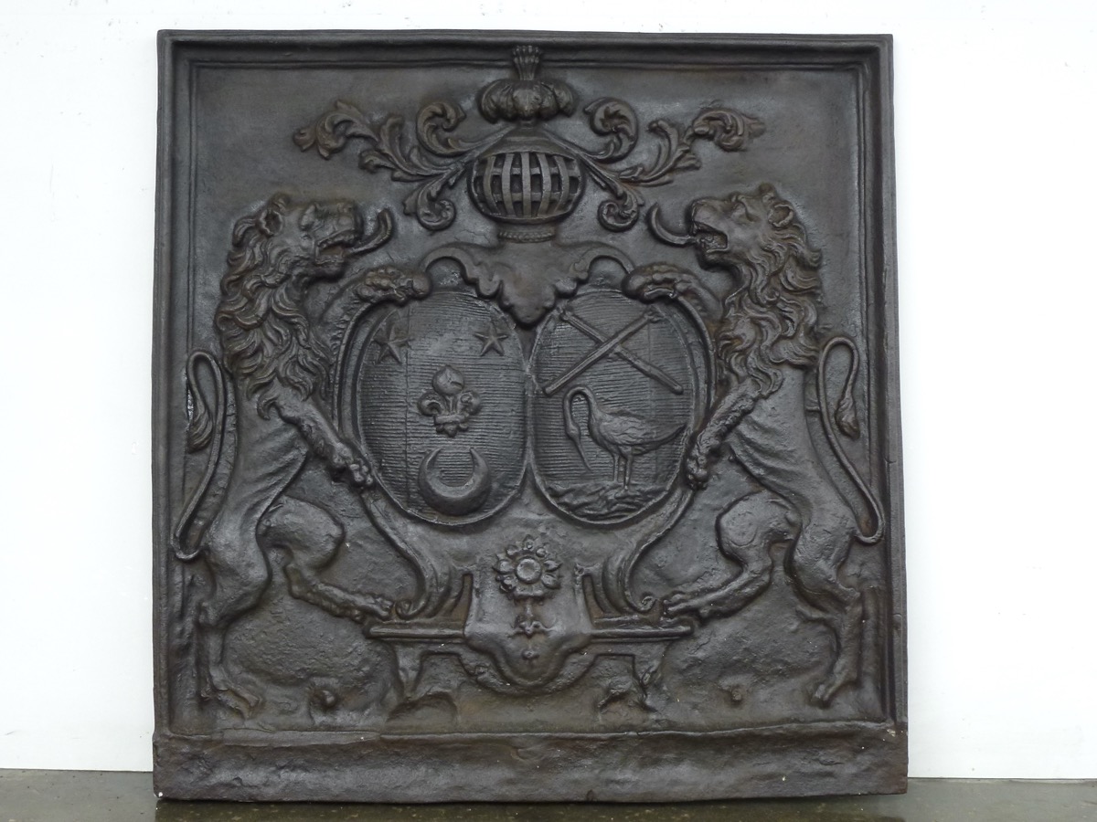 Plaque cheminée ancienne, Contrecoeur ancien  - Fonte - Louis XIV - XXeS.