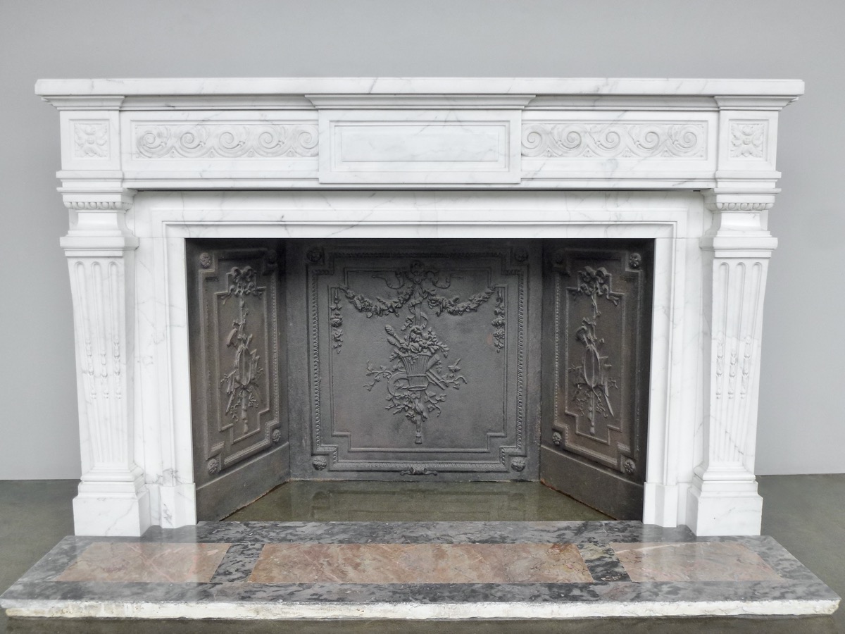 Cheminée ancienne  - Marbre blanc - Louis XVI - XIXe S.