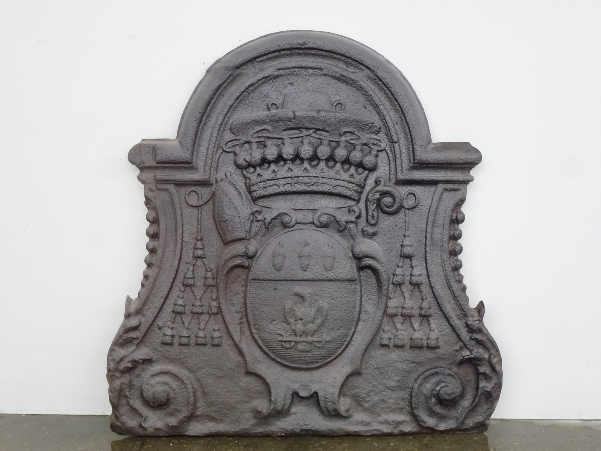 Plaque de cheminée aux armes de Louis-Gaston Fleuriau d'Armenonville - XVIIIè S.