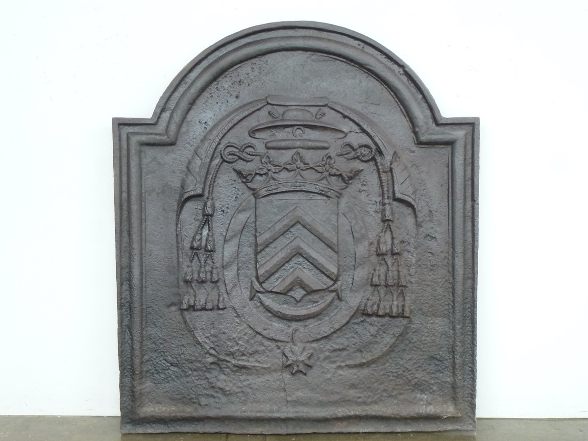 Plaque de cheminée aux grandes armes d'Armand Jean du Plessis, cardinal-duc de Richelieu - XVIIè S.