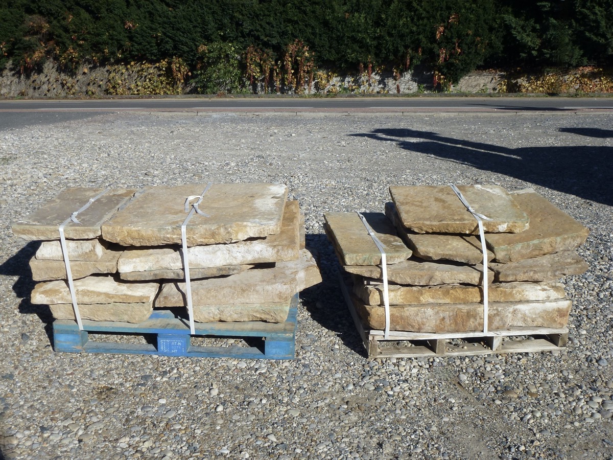 Dalle pierre beaujolaise 17,7 m² - XVIIIè S.