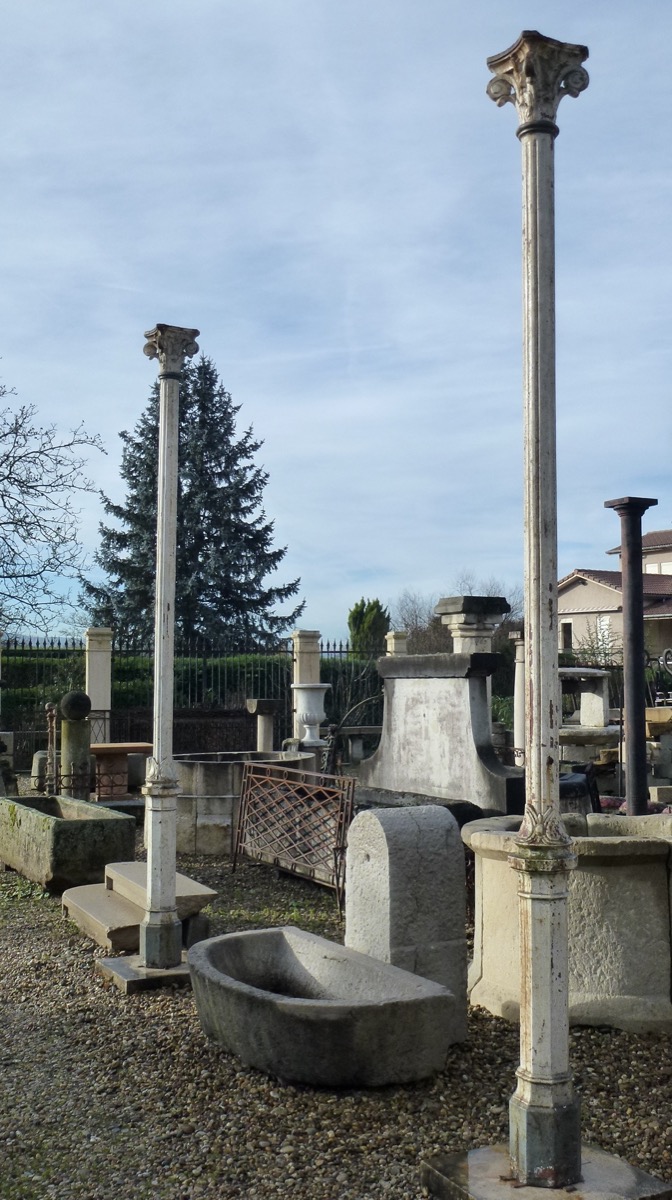 Cast iron pole  - Cast iron - Art nouveau - XIXthC.