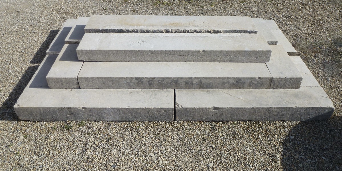 Antique stone stairs, Antique stone front steps  - Stone  - XIXth C.