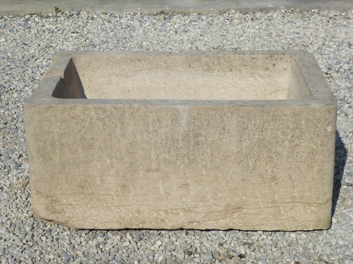 Bassin de fontaine ancien en pierre - XIXe S.