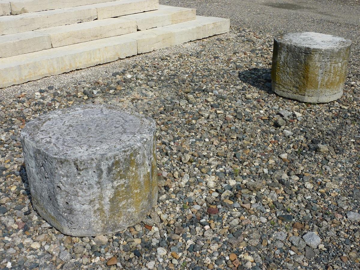 Piédestal en pierre, socle ancien  - Pierre  - XIXeS.
